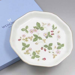 Wedgwood(ウェッジウッド) ワイルドストロベリー オクタゴナルディッシュ L/S7656 プレート