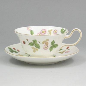 Wedgwood(ウェッジウッド) ワイルドストロベリー ティーC&Sピオニー 4065カップ&ソーサー