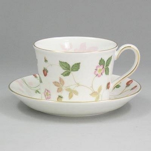 Wedgwood(ウェッジウッド) ワイルドストロベリー ティーC&Sパステルピンク 7971 カップ&ソーサー