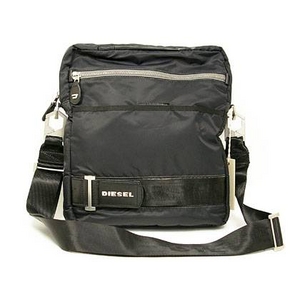 DIESEL(ディーゼル) ショルダーバッグ ブラックXD99-PR524-H1645 バッグ バッグ 2009新作