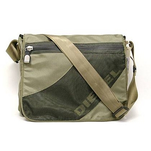 DIESEL(ディーゼル) ショルダーバッグ ブラックXL45-PR669-H2279 KHA バッグ バッグ 2009新作