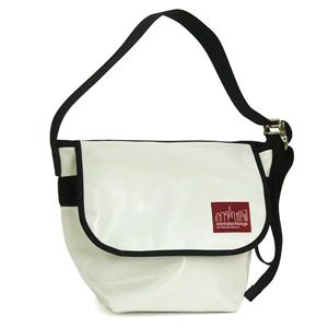 MANHATTAN PORTAGE（マンハッタンポーテージ） ショルダーバッグ 1605V-VL WHT VINYL VINTAGE MESS BAG(SM) ホワイト