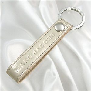 MARC BY MARC JACOBS（マークバイマークジェイコブス） キーホルダー 8233 KEY LOOP SHINY PLASTIC ベージュ