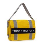 TOMMY HILFIGER ショルダーバッグ OUTBACK L400358（L500082） MESSENGER 700 イエロー