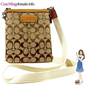 Coach(コーチ) バッグ シグネチャー ジップ スウィングパック キャメル 42393