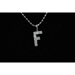 イニシャルダイヤモンドネックレス『F』